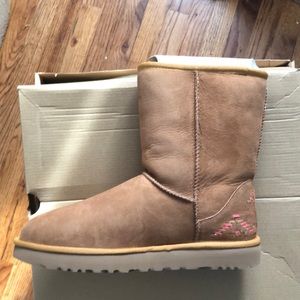 Ugg Boots Size 10 classic Short Rustic Weave NEW